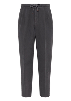 Brunello Cucinelli drawstring pleated tapered-leg trousers - Grey