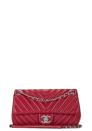 chanel Chanel Quilted V Stitched Chevron Lambskin Shoulder Bag in Red - Red. Size all.