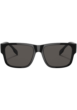 Burberry Eyewear logo-print arm sunglasses - Black