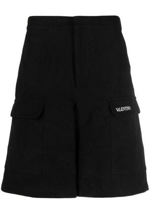 Valentino Garavani logo-print cargo shorts - Black
