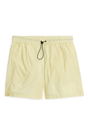 ACTIVE Lightweight Shorts - Yellow