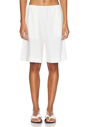 LESET Arielle City Short in Ice - White. Size M (also in L, S, XS).