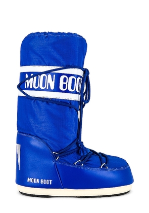MOON BOOT Icon Nylon Boot in Blue. Size 39/41.