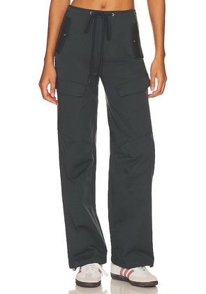 superdown Beck Cargo Pant in Charcoal. Size XL.