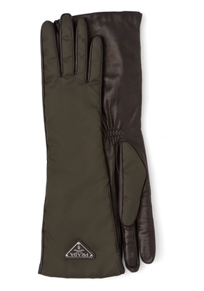 Prada logo plaque long gloves - Black