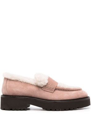 Doucal's shearling-trimmed suede loafers - Pink