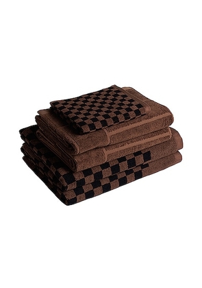 BAINA Organic Cotton Towel Set 09 in Tabac & Noir - Brown. Size all.