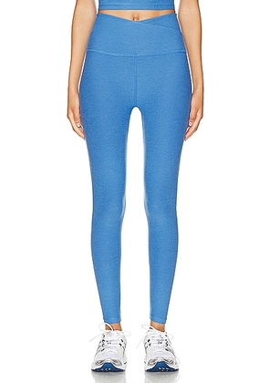 Beyond Yoga Spacedye At Your Leisure High Waisted Midi Legging in Sky Blue Heather - Blue. Size S (also in XS).