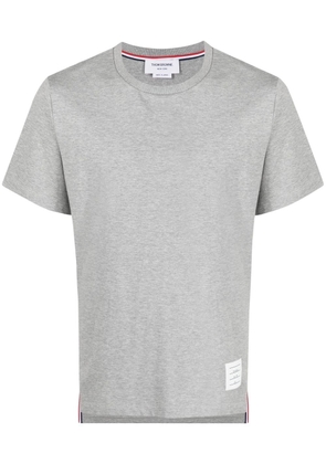 Thom Browne logo-patch short-sleeved T-shirt - Grey