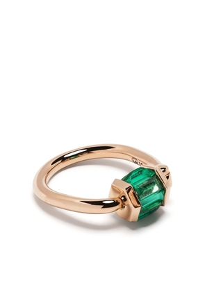Marla Aaron 18kt yellow gold Trundle lock emerald ring