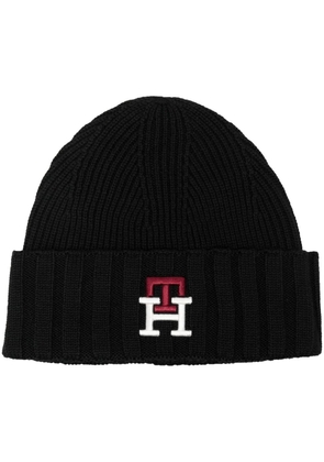 Tommy Hilfiger embroidered logo beanie hat - Black