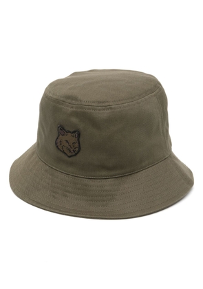 Maison Kitsuné fox-patch bucket hat - Green