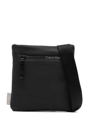Calvin Klein logo-print crossbody bag - Black