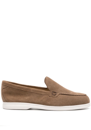 Doucal's almond-toe suede loafers - Brown