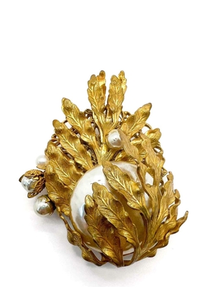 Jennifer Gibson Jewellery Vintage Miriam Haskell Pearl Layered Leaf Brooch 1940s - Gold