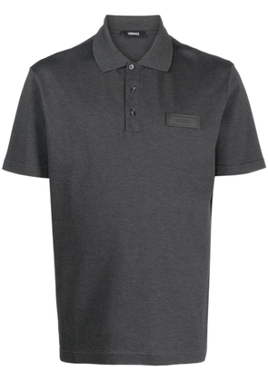 Versace logo-patch cotton polo shirt - Grey