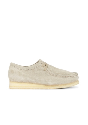 Clarks Wallabee Boot in Pale Grey Suede - Taupe. Size 10 (also in 11, 9).