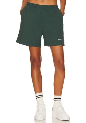 Museum of Peace and Quiet Classic 5 Shorts in Green. Size XS.