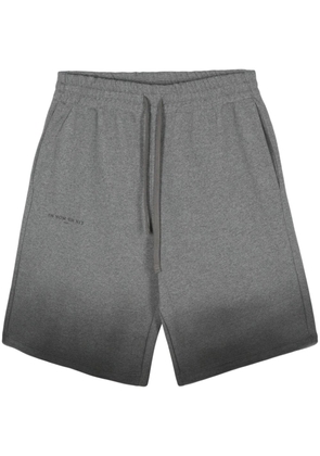 Ih Nom Uh Nit logo-print ombré shorts - Grey