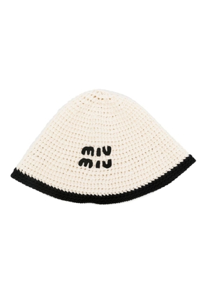 Miu Miu logo-embroidered crochet bucket hat - White