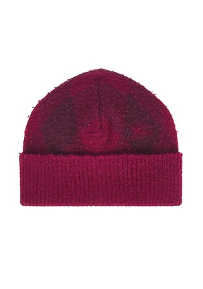 Burberry Knit Beanie in Ripple/plum - Red. Size all.