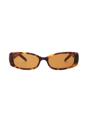 DMY BY DMY Billy Sunglasses in Brown.