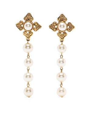 CHANEL Pre-Owned 1980s faux-pearl dangle clip-on earrings - Gold