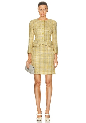 chanel Chanel 1997 Tweed Jacket & Skirt Set in Yellow - Yellow. Size 38 (also in ).