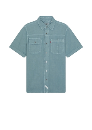 LEVI'S Auburn Worker Shirt in Blue. Size M, S, XL/1X.