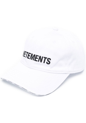 VETEMENTS logo-embroidered cap - White