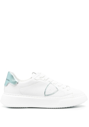Philippe Model Paris logo-patch low-top sneakers - White