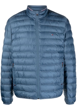 Tommy Hilfiger logo-patch zipped puffer jacket - Blue