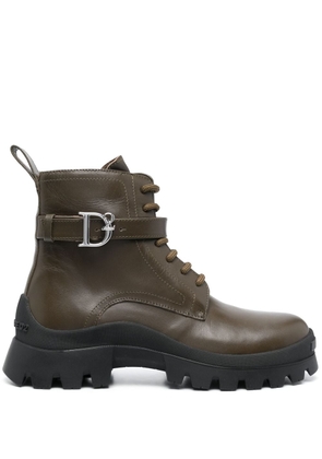 Dsquared2 logo-buckle detail ankle boots - Brown