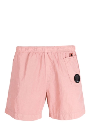 C.P. Company keyring-attachment swim shorts - Pink