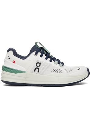 On White & Navy 'THE ROGER Pro' Sneakers