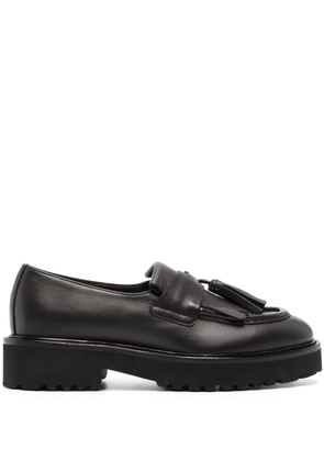 Doucal's tasselled leather loafers - Black