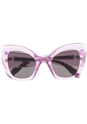 Alexander McQueen Eyewear tinted cat-eye frame sunglasses - Purple