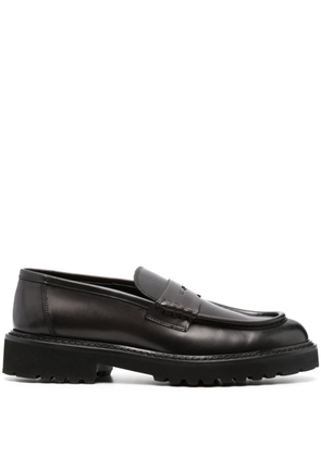 Doucal's penny-strap leather loafers - Black