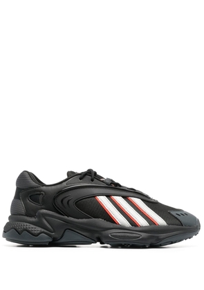 adidas Oztral low-top sneakers - Black