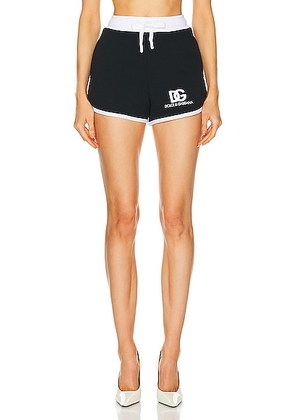 Dolce & Gabbana Logo Shorts in Nero - Black. Size 38 (also in 40).