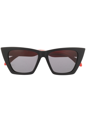 Alexander McQueen Eyewear Selvedge cat-eye frame sunglasses - Black