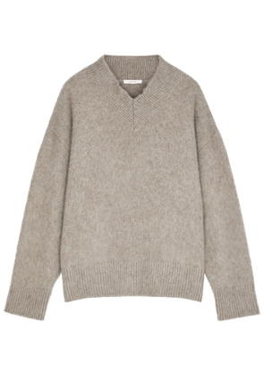 The Row Fayette Brushed Cashmere Jumper - Taupe - M (UK12 / M)
