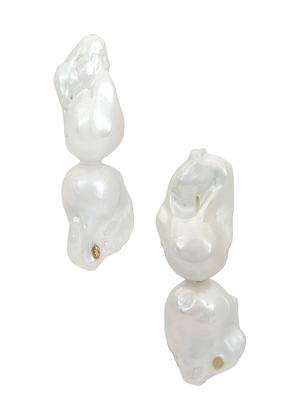 Eliou Yara Earrings in White.