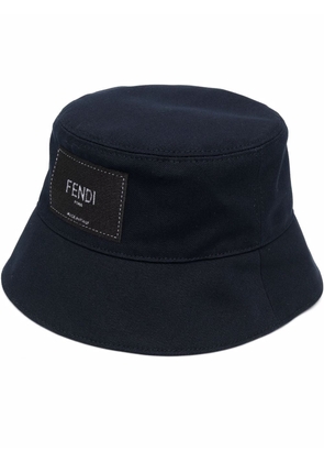 FENDI logo-patch bucket hat - Blue