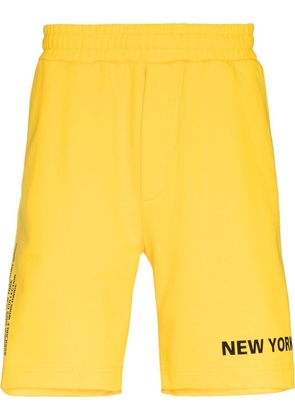 Helmut Lang slogan-print shorts - Yellow