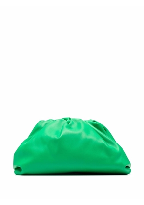 Bottega Veneta The Pouch leather clutch bag - Green
