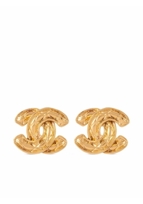 CHANEL Pre-Owned 1980s CC diamond-quilted clip-on earrings - Gold