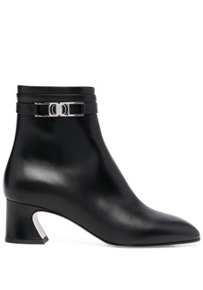 Ferragamo Vara chain leather ankle boots - Black