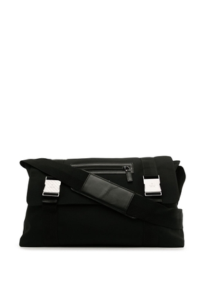 Gucci logo-buckle messenger bag - Black