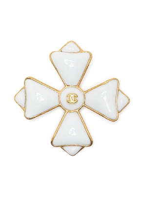 CHANEL Pre-Owned CC-logo cross brooch - White